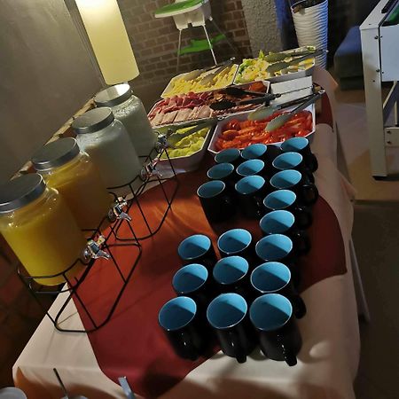 Kinizsi Udvar Apartmanhaz Balatonboglár 外观 照片
