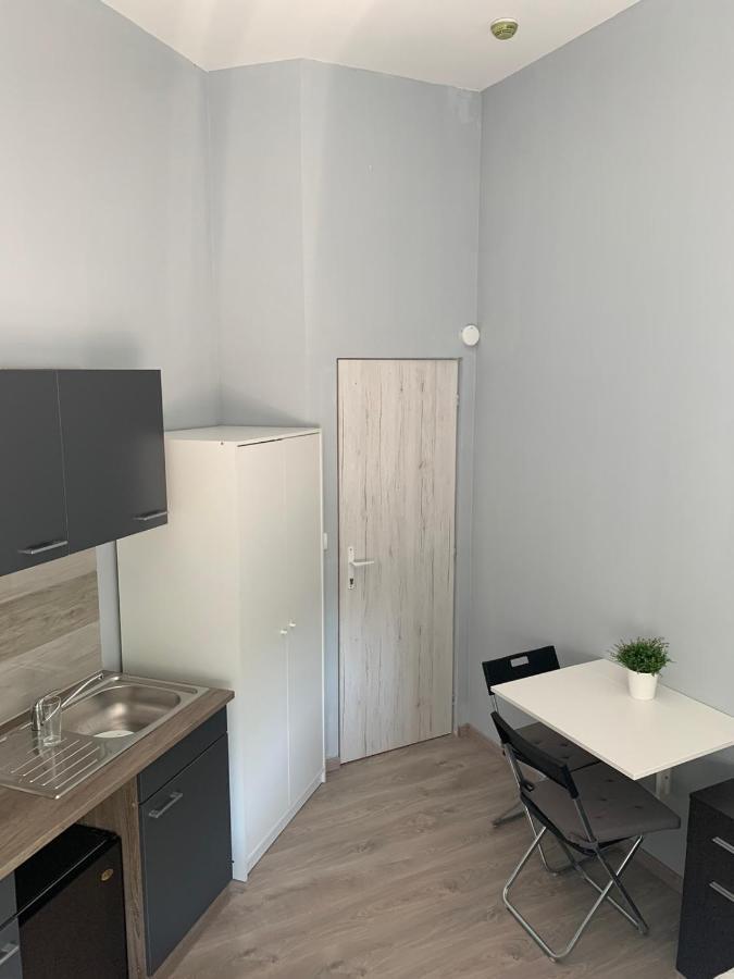 Kinizsi Udvar Apartmanhaz Balatonboglár 外观 照片