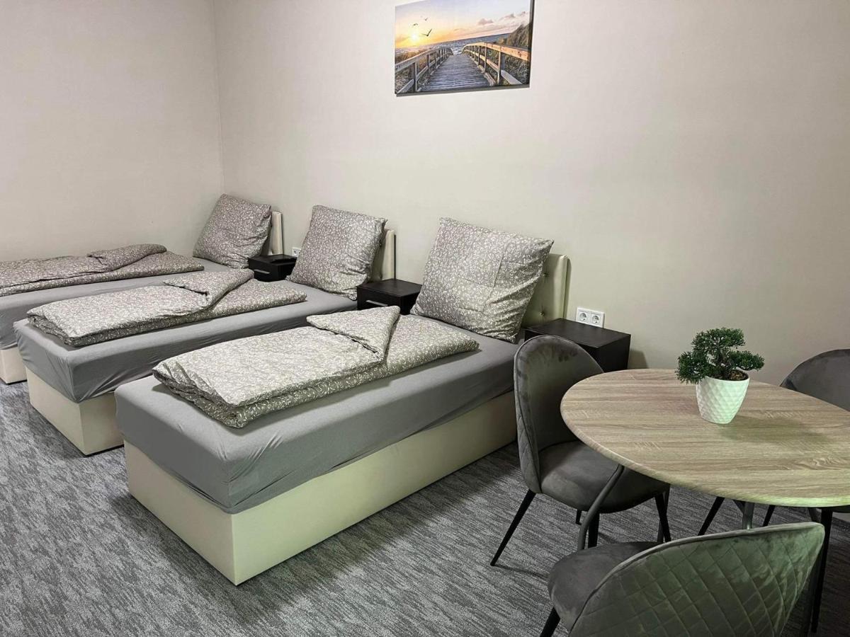 Kinizsi Udvar Apartmanhaz Balatonboglár 外观 照片