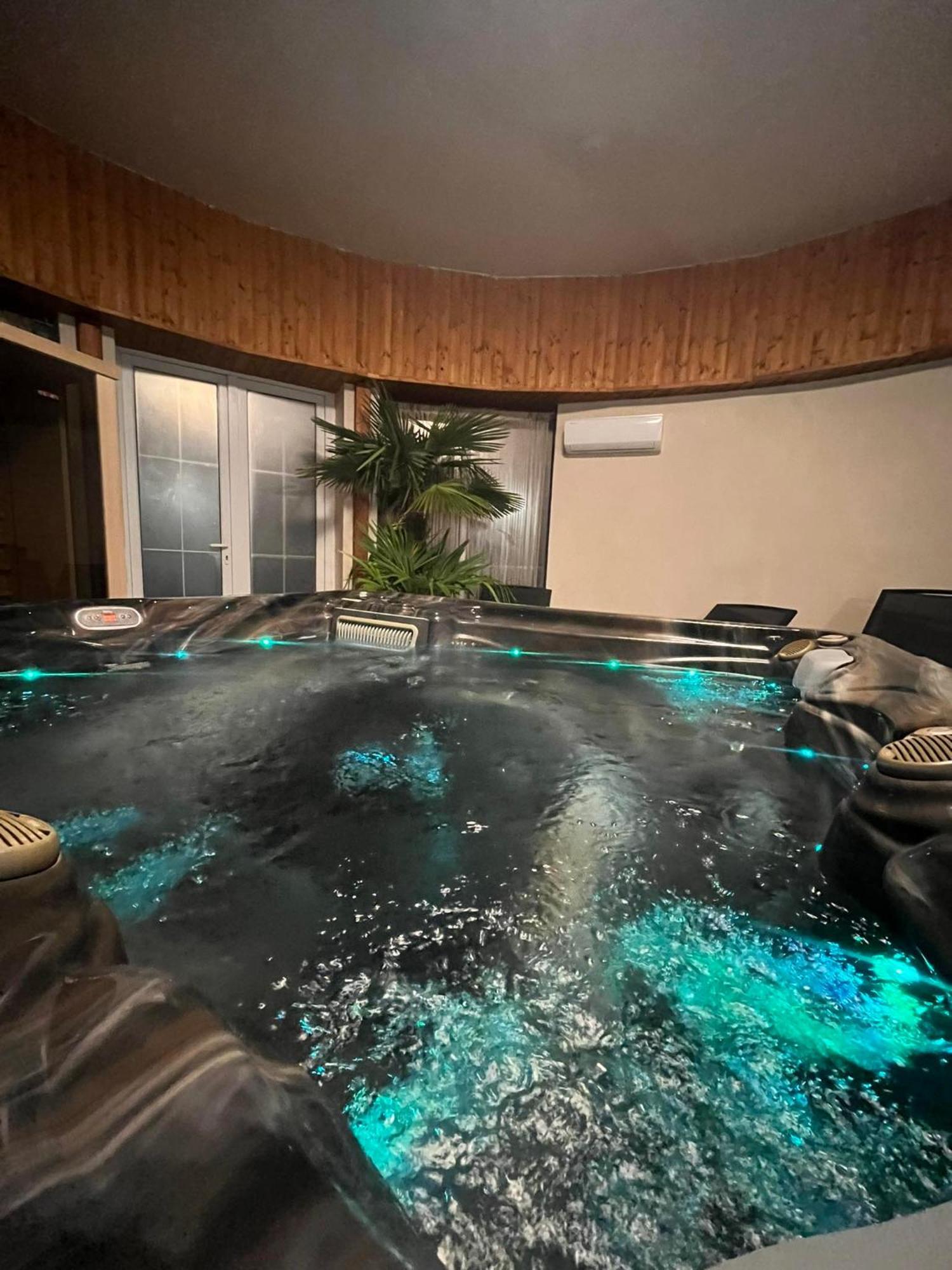 Kinizsi Udvar Apartmanhaz Balatonboglár 外观 照片